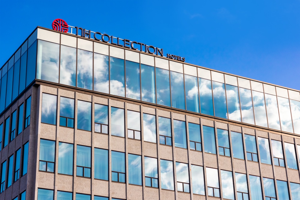 NH_Collection_Copenhagen_Facade_day_external_signage_nhc_isotype_on_top